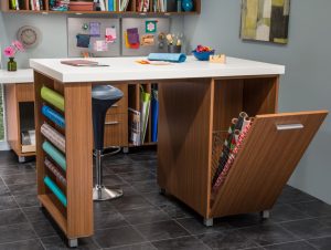 desk with pull out storage drawer