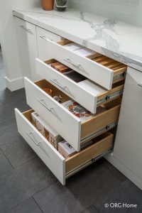 white pull out shelves